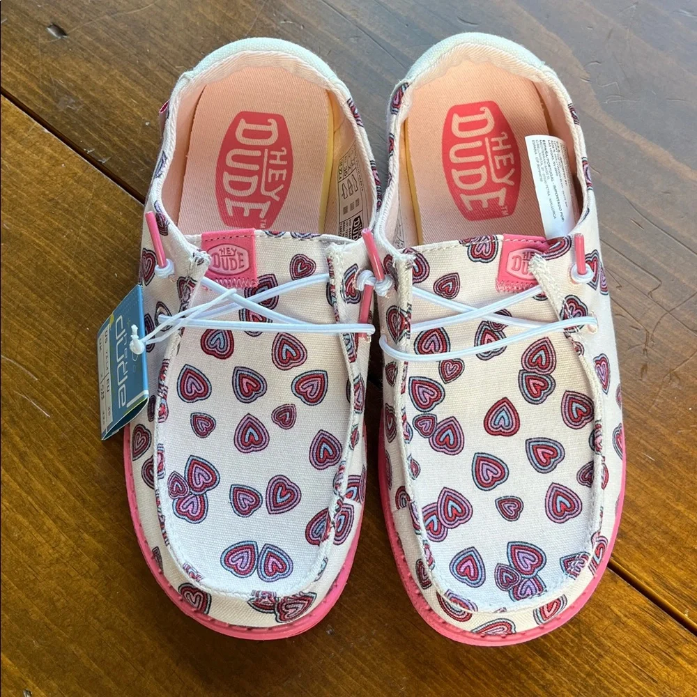 HEY DUDE WENDY YOUTH HEARTS PINK US Y3-L4